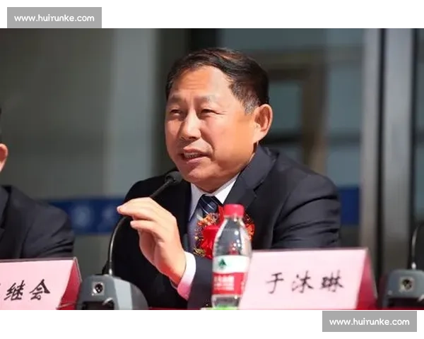 体育团队管理策略与实践创新研究提升竞技表现与组织效率