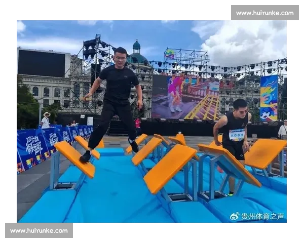 全民欢乐啤酒肚争霸赛现场挑战体型极限趣味十足 全民欢乐啤酒肚争霸赛现场挑战体型极限趣味十足